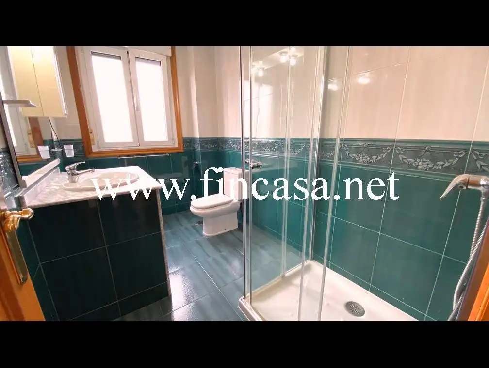 Baño de Casa o chalet en venta en Vigo  con Jardín privado, Parquet y Terraza