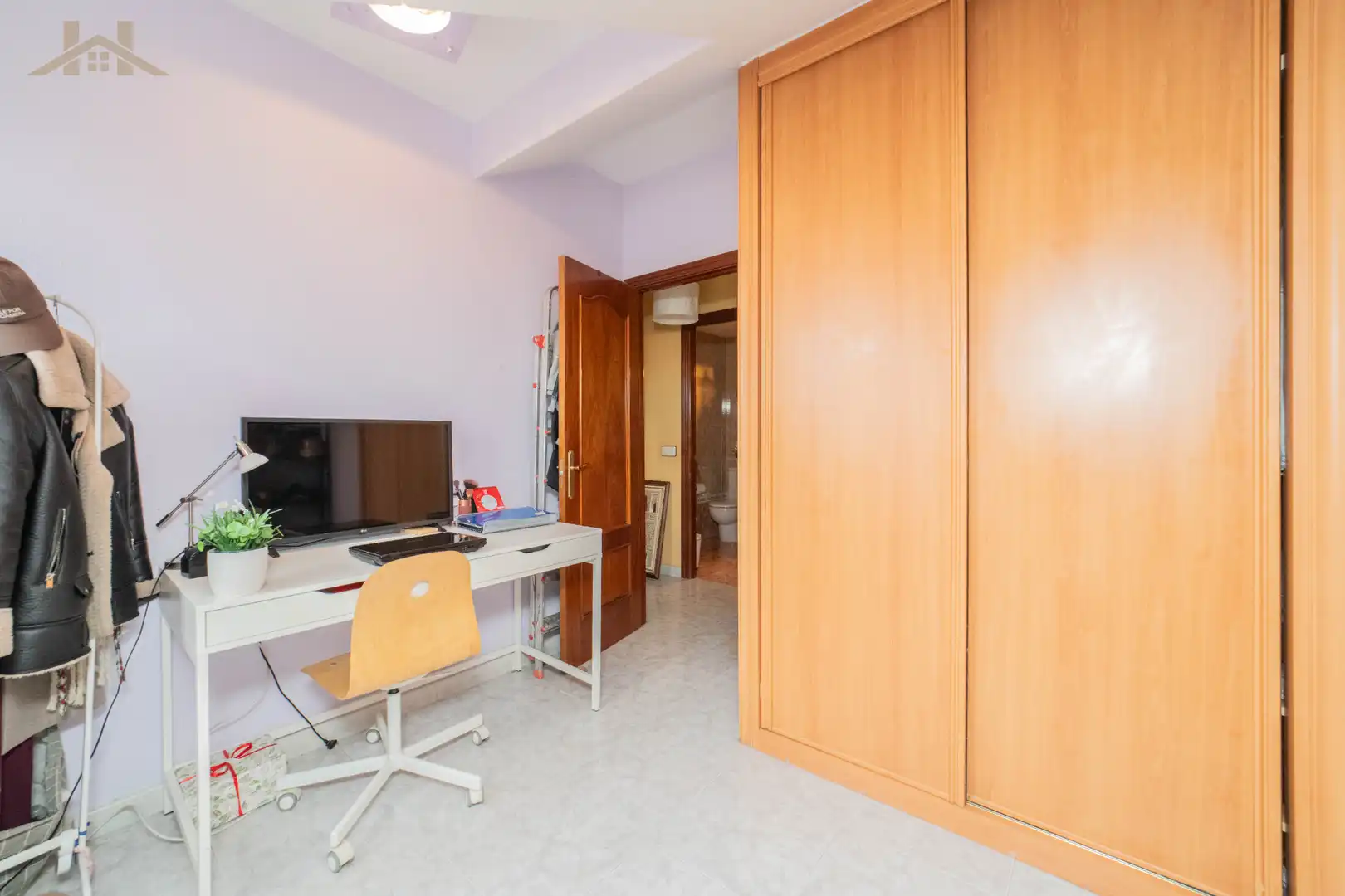 Habitación de Dúplex en venta en Sevilla la Nueva con Amueblado, Horno y Lavadora