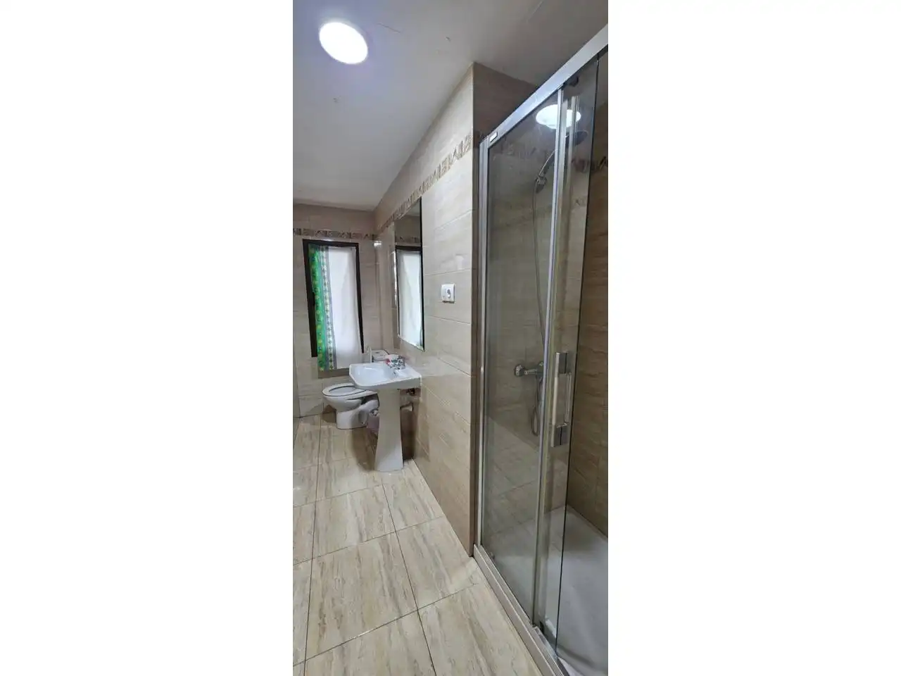 Badezimmer von Wohnung zum Verkauf in León Capital  mit Heizung, Parkett und Terrasse