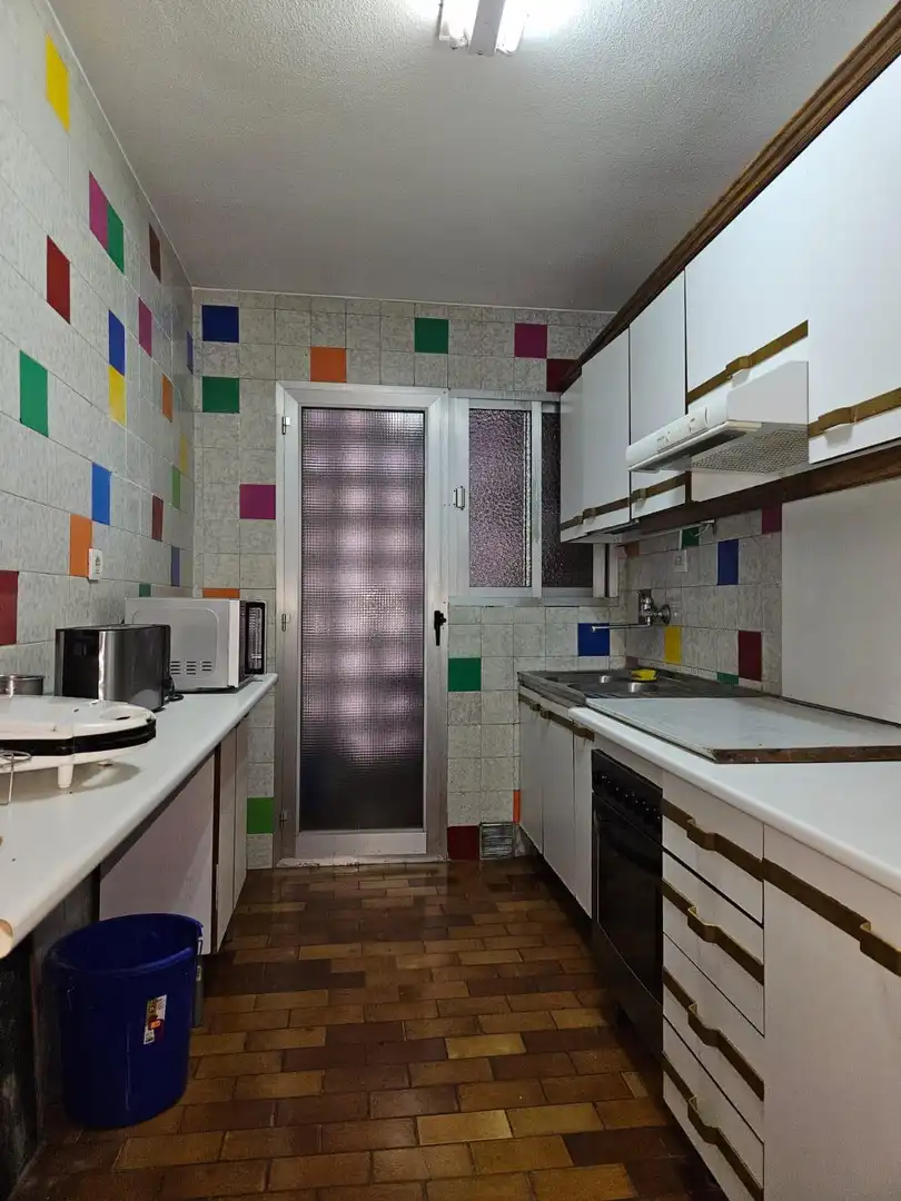 Kitchen of Flat for rent in Genil