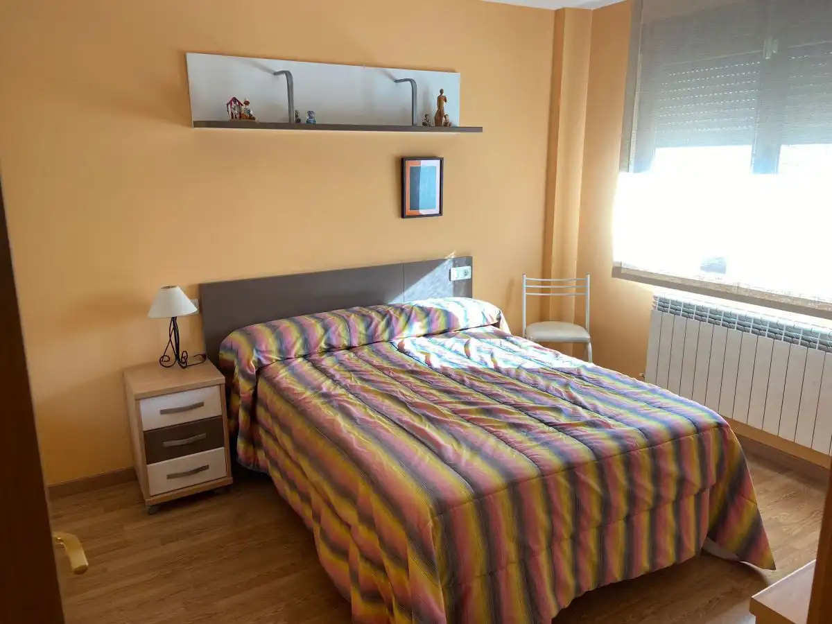 Schlafzimmer von Einfamilien-Reihenhaus zum Verkauf in Albacete mit Klimaanlage, Heizung und Parkett