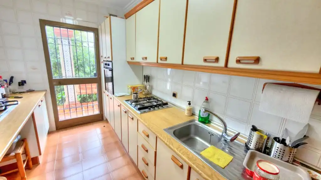 Cocina de Casa o chalet de alquiler en Vélez-Málaga con Jardín privado, Piscina y Amueblado