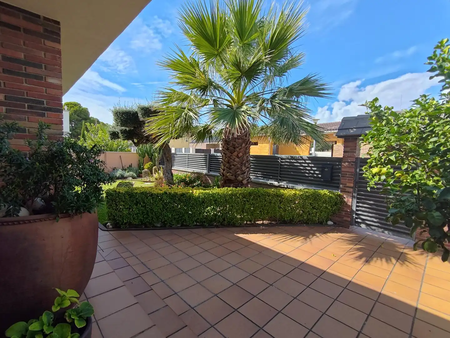 Houses for sale in Carrer de la Tardor, Els Masos - Els Garrofers