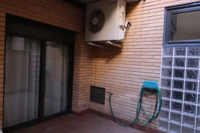Terrasse von Wohnung zur Miete in Sud