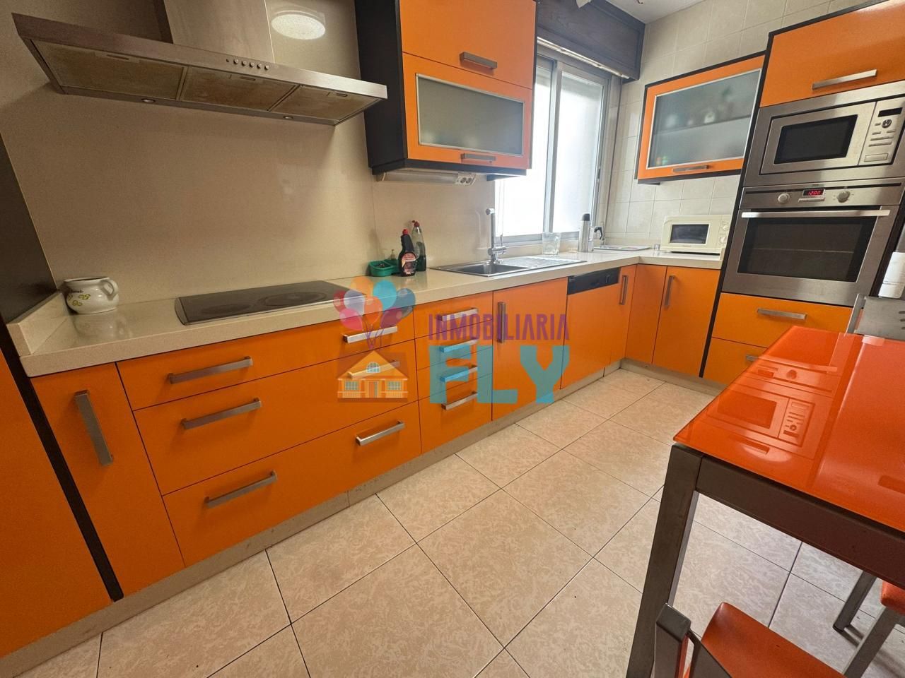 Kitchen of Flat for sale in Ourense Capital   with Heating, Storage room and Furnished