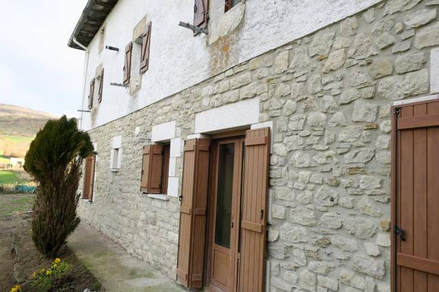 Piso en Alquiler en Calle SAN MARTIN en Juslapeña / Txulapain