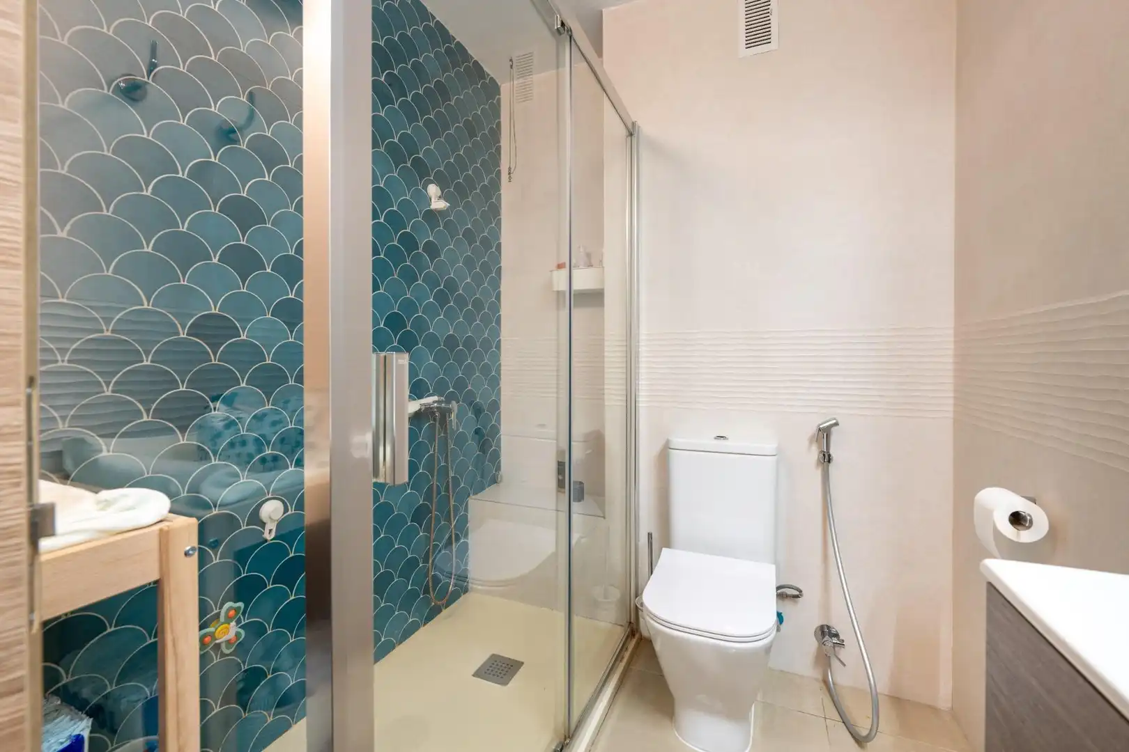 Baño de Piso en venta en Almería con Aire acondicionado, Calefacción y Terraza