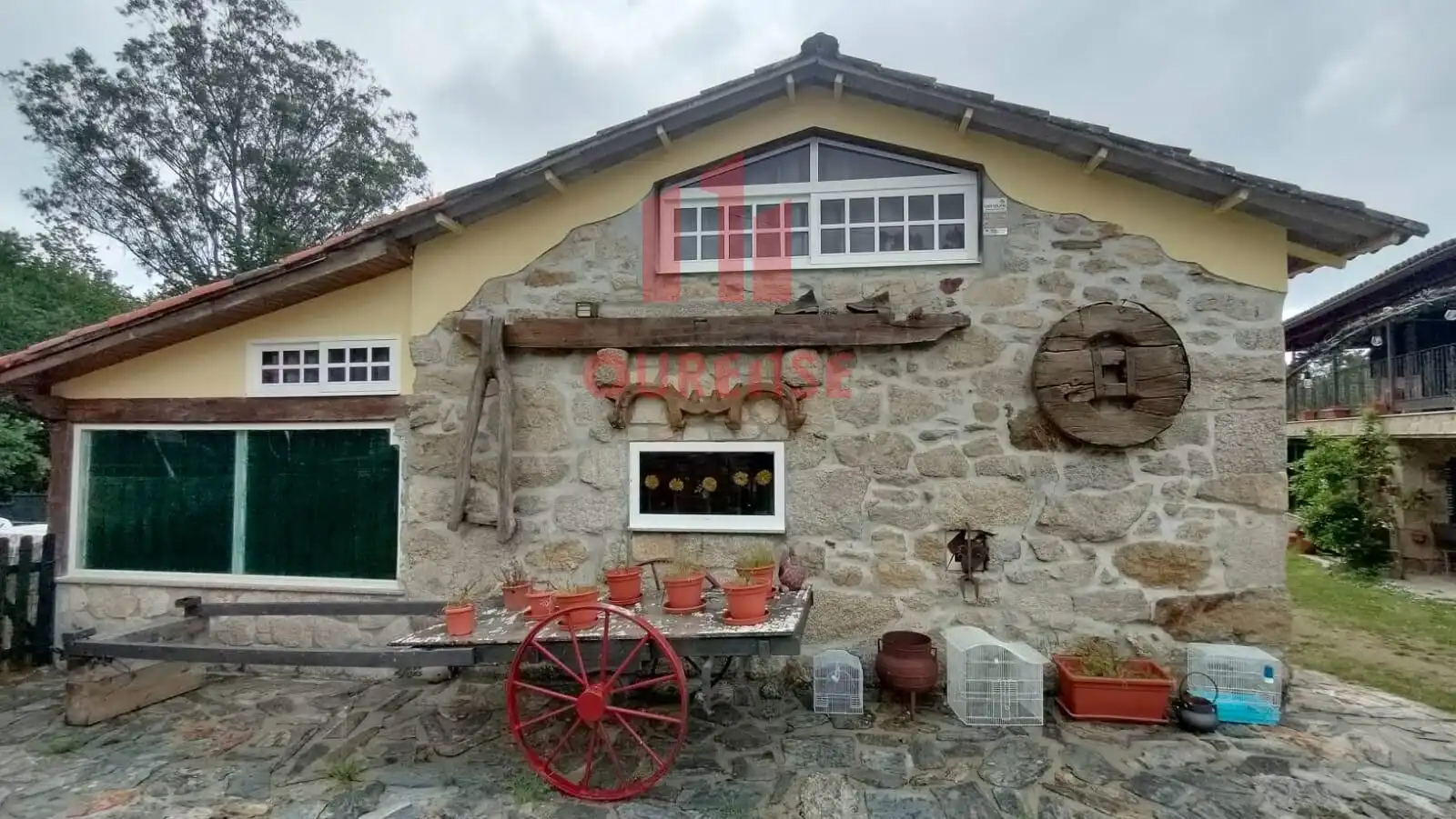 Vista exterior de Finca rústica en venda en San Amaro amb Aire condicionat, Calefacció i Jardí privat