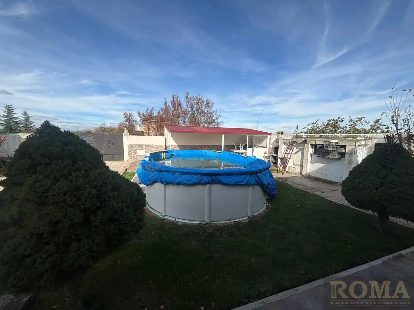 Piscina de Casa o xalet en venda en Calvarrasa de Abajo amb Aire condicionat, Calefacció i Terrassa