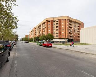 Exterior view of Flat for sale in  Granada Capital  with Air Conditioner, Heating and Private garden