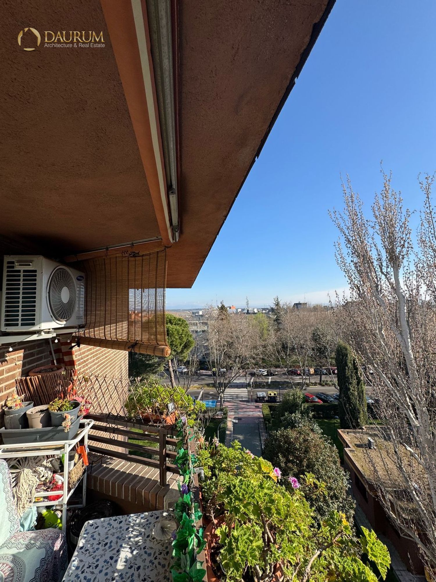 Vista exterior de Piso en venta en San Sebastián de los Reyes con Aire acondicionado, Calefacción y Terraza