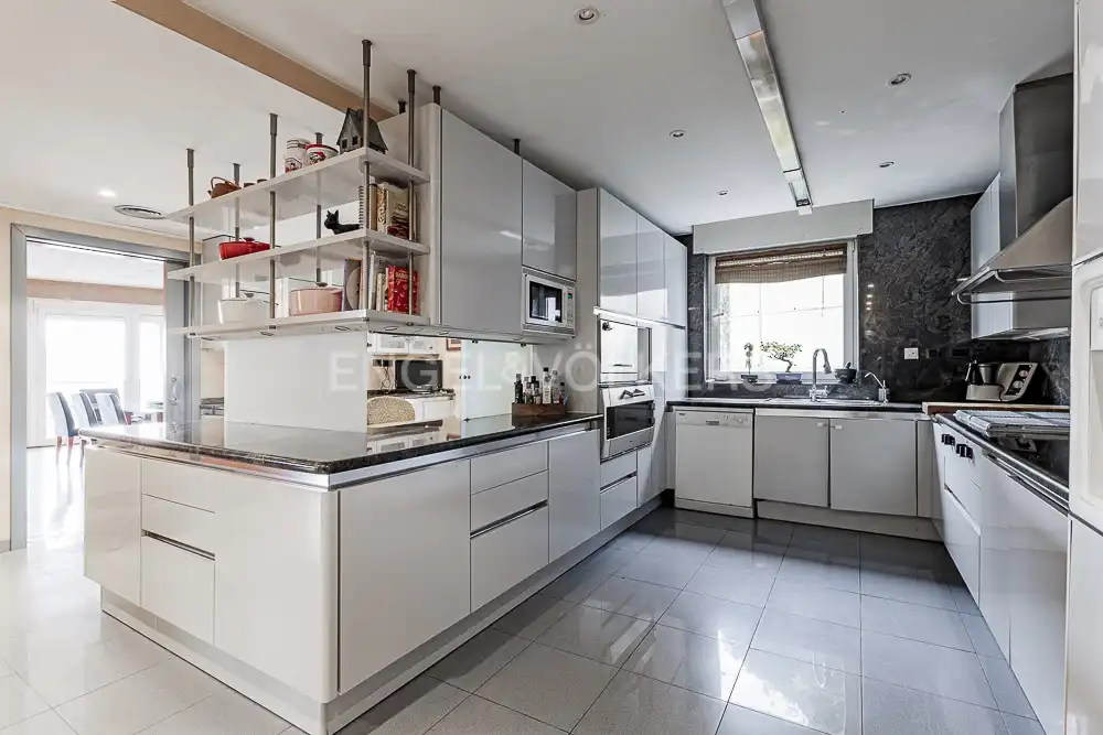 Haus mit Pool zum Verkauf in Ciutat Diagonal, imagen 24