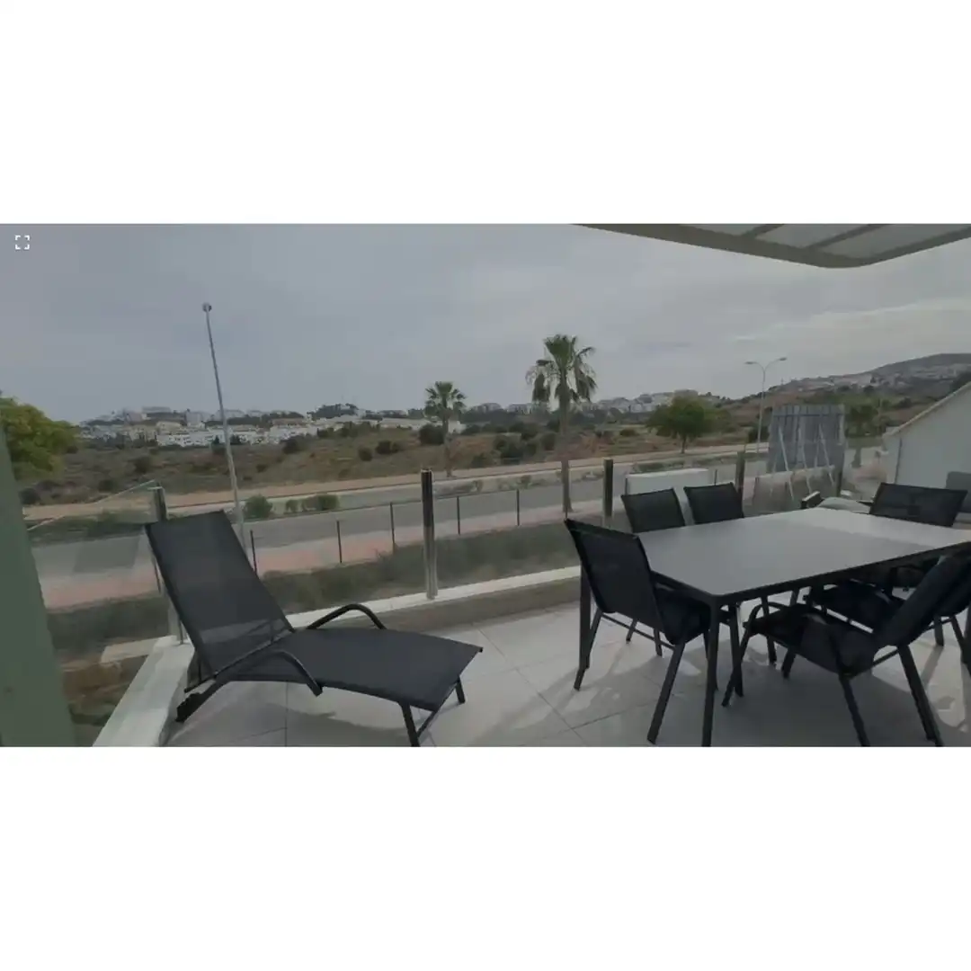 Terraza de Apartamento de alquiler en Mijas con Aire acondicionado y Piscina comunitaria