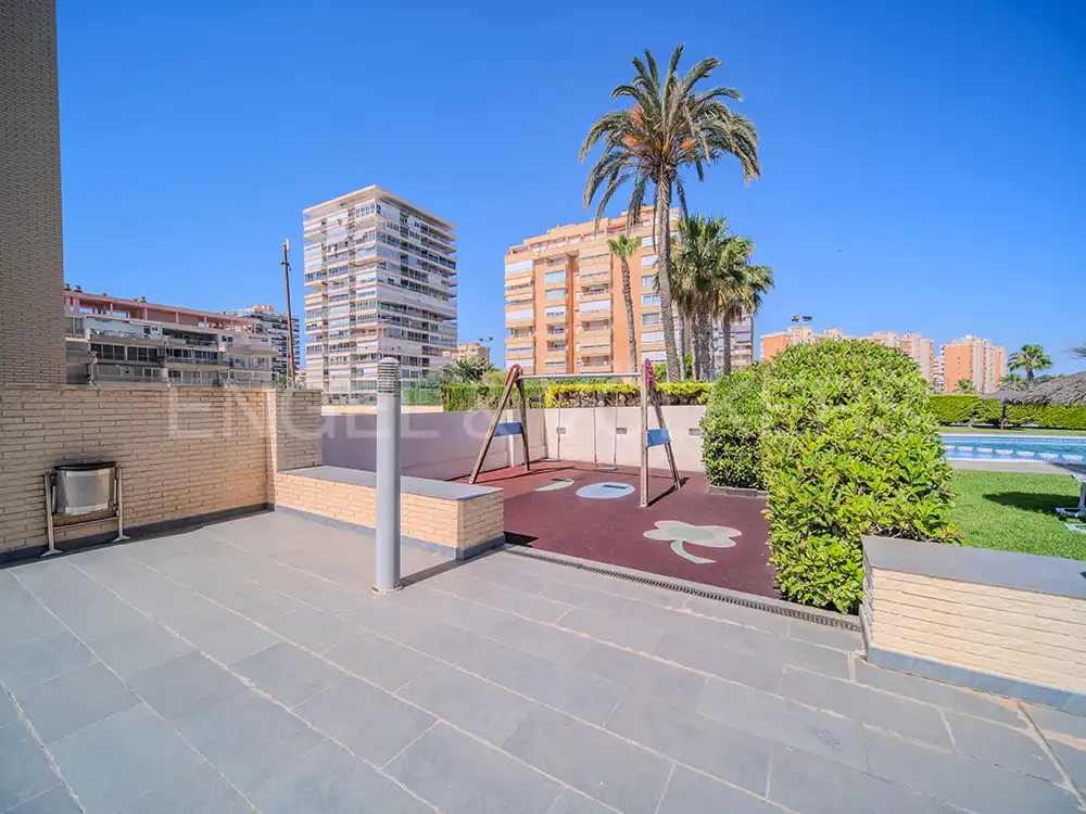 Terraza de Piso en venta en Alicante / Alacant con Aire acondicionado, Calefacción y Terraza