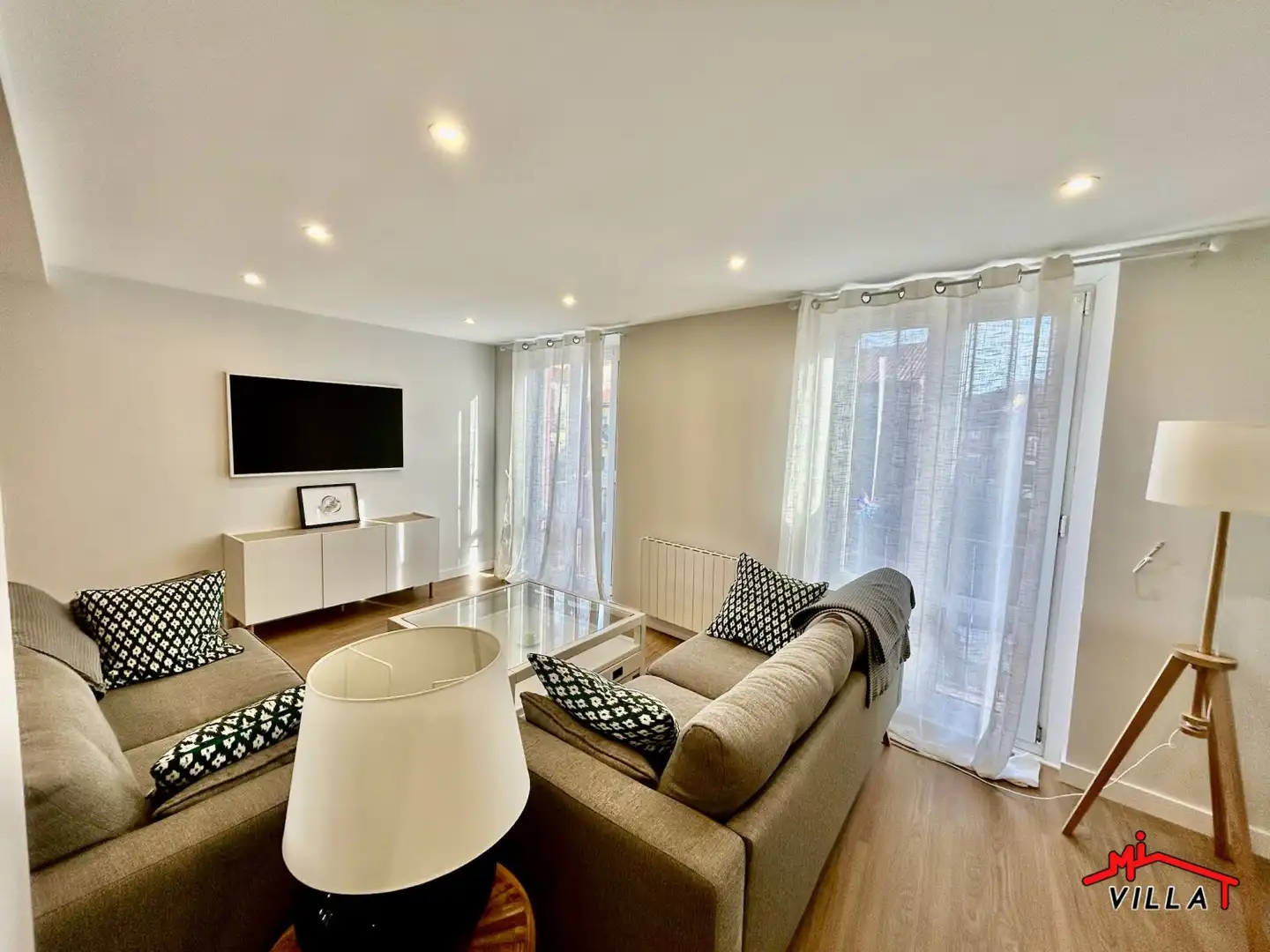 Living room of Flat for sale in Laredo  with Heating, Parquet flooring and Balcony