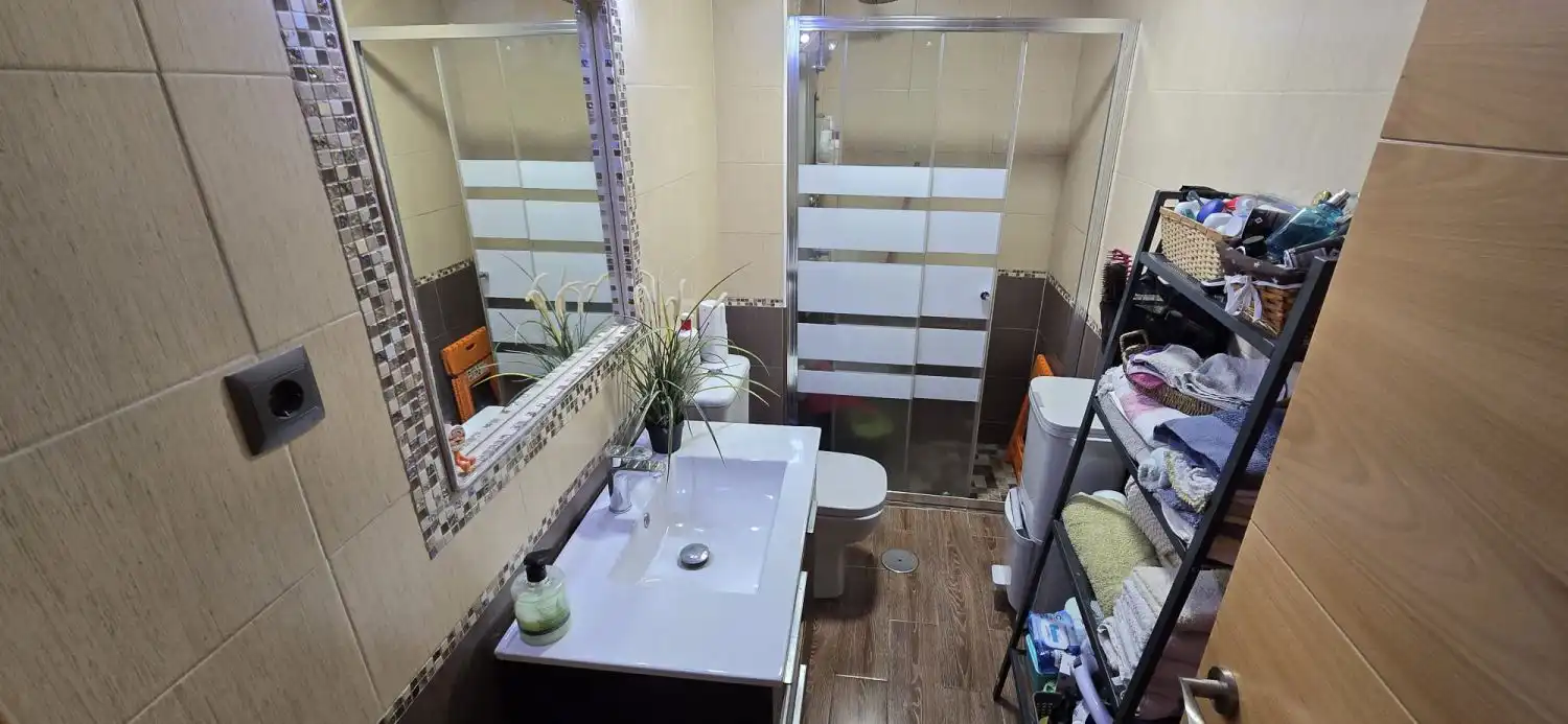 Badezimmer von Wohnung zum Verkauf in Alcalá de Guadaira