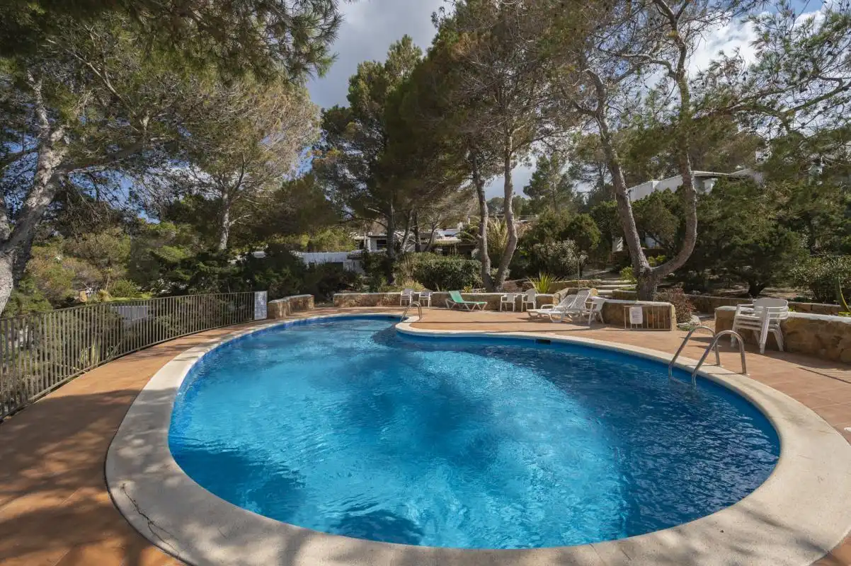 Piscina de Casa adosada en venda en Sant Josep de sa Talaia amb Aire condicionat, Calefacció i Jardí privat