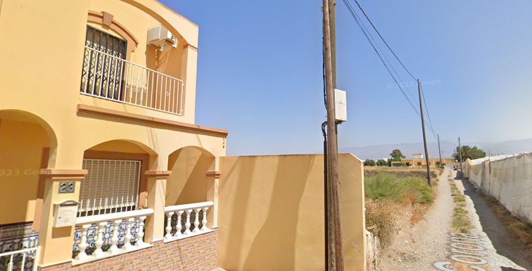 Vista exterior de Casa o xalet en venda en  Almería Capital