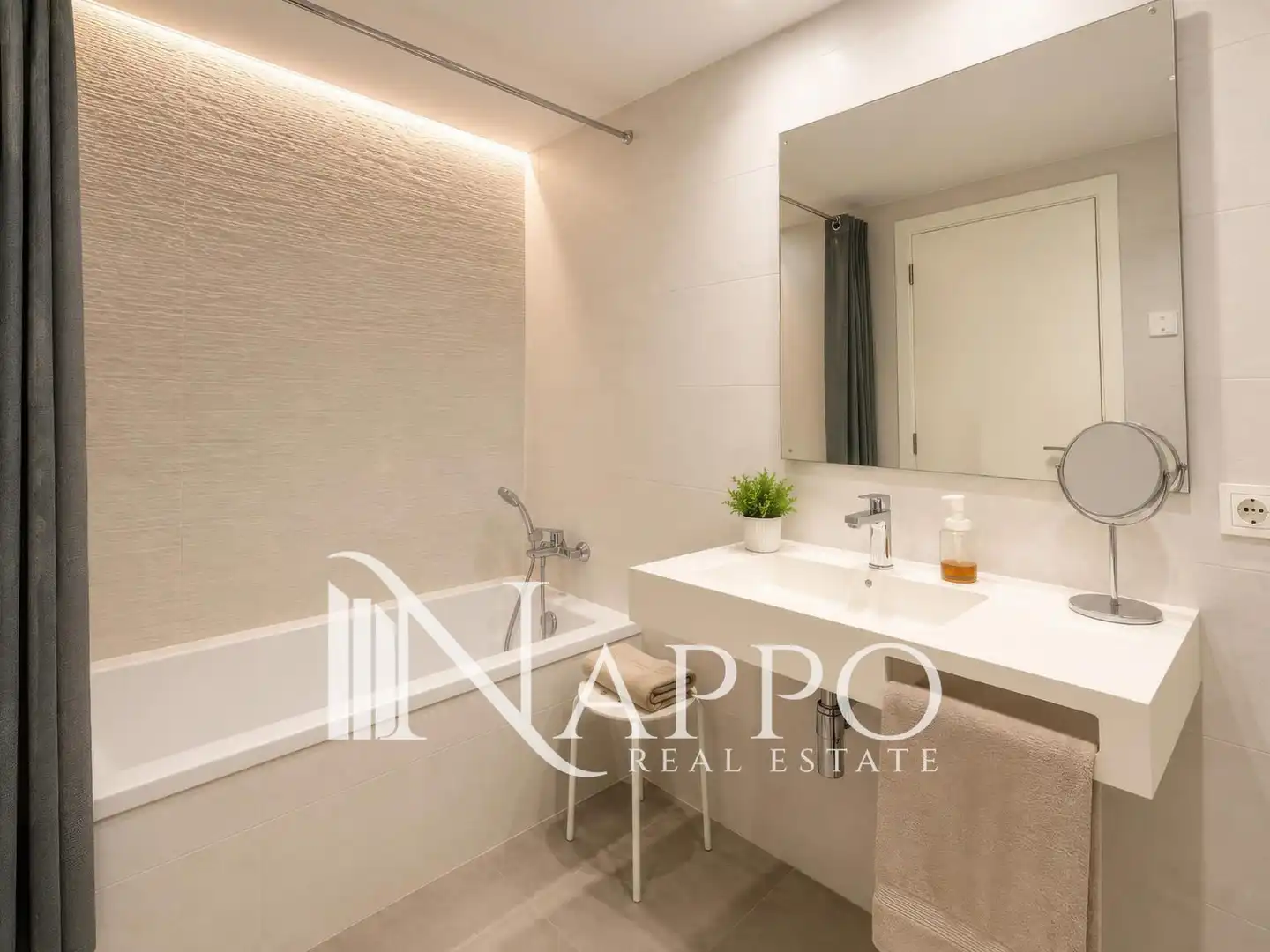 Badezimmer von Wohnung zum Verkauf in  Palma de Mallorca mit Klimaanlage, Heizung und Terrasse