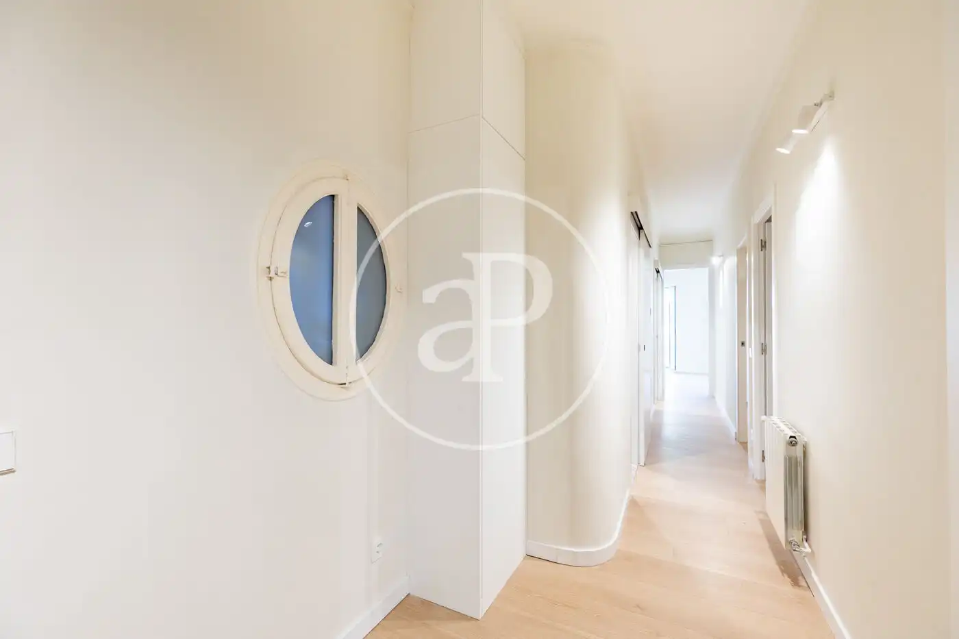 Piso en venta en Barcelona con Aire acondicionado, Calefacción y Balcón