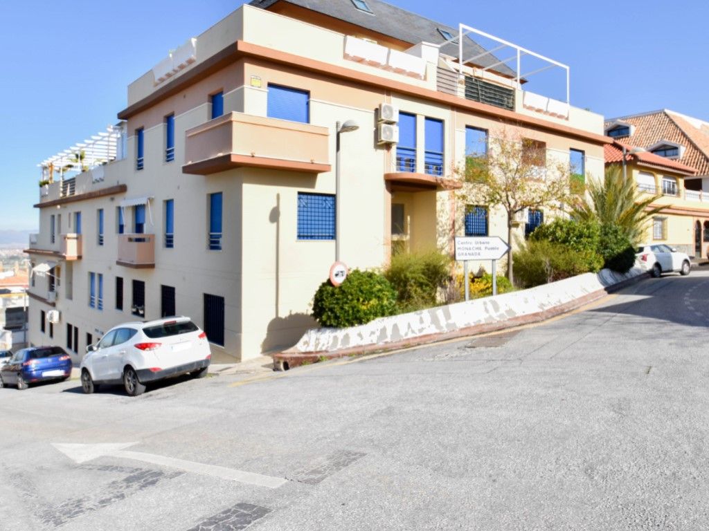 Vista exterior de Piso en venta en Monachil