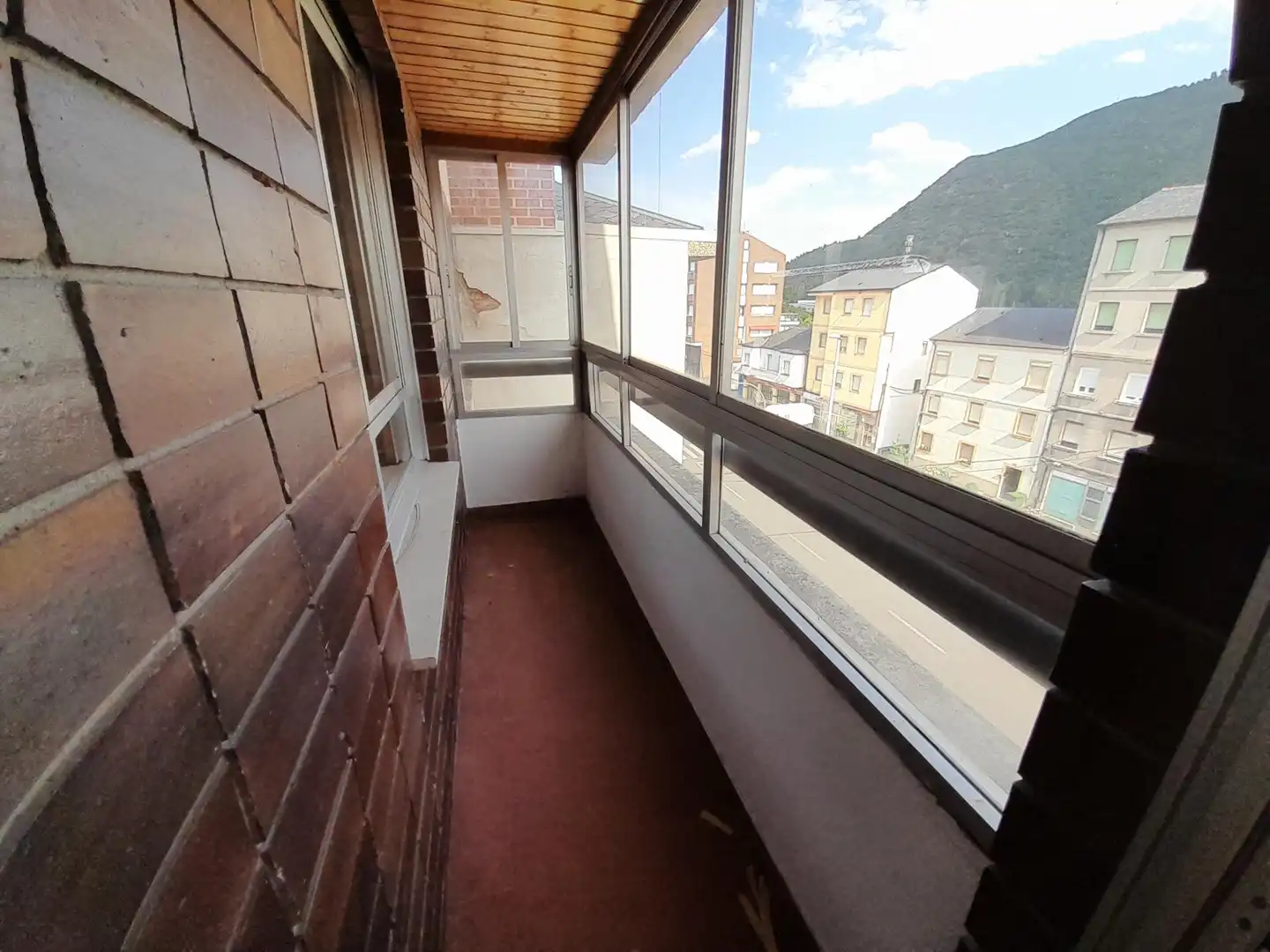 Terraza de Piso en venta en Ponferrada con Calefacción, Terraza y Trastero