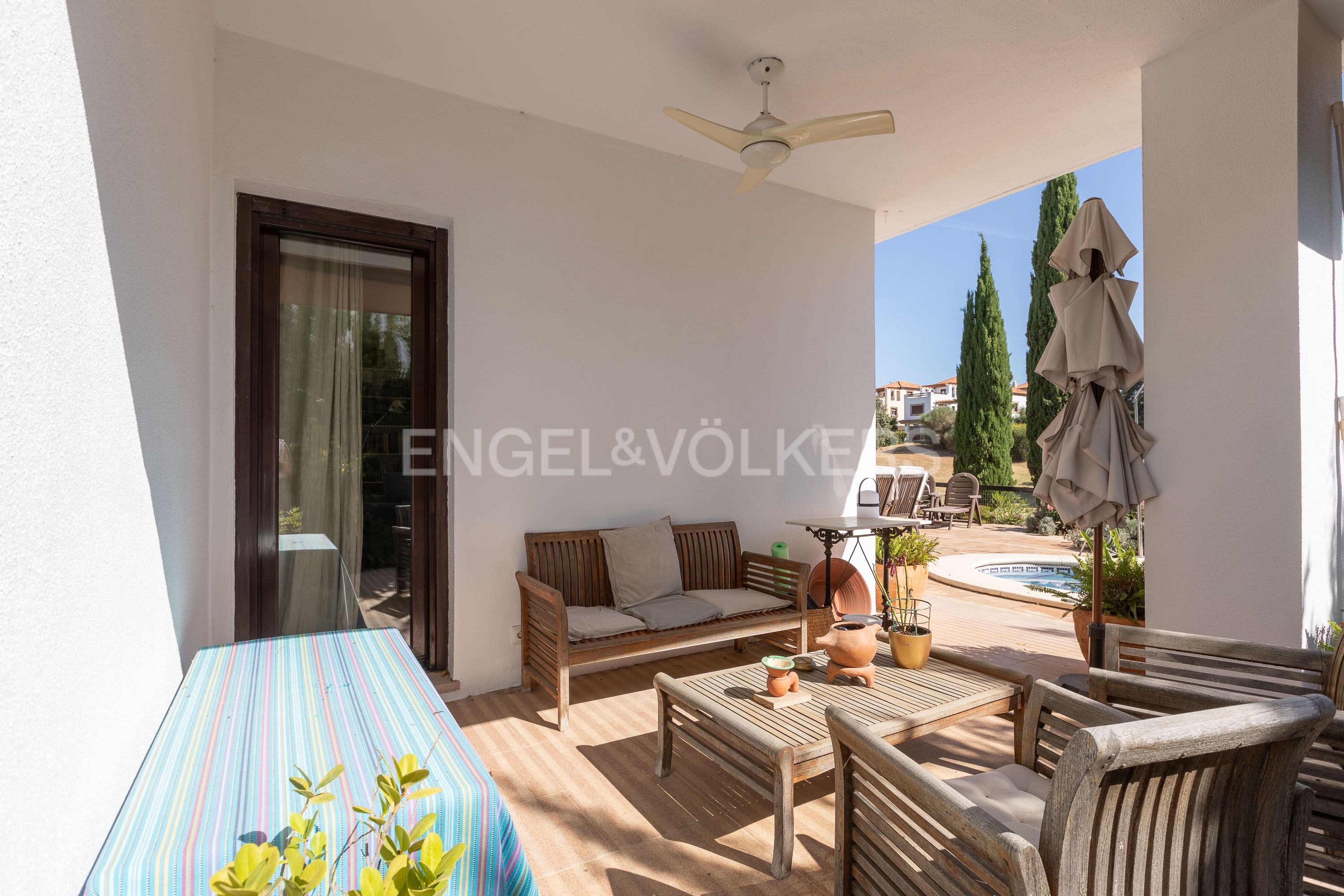 Terrace of House or chalet for sale in Guillena  with Air Conditioner, Heating and Private garden