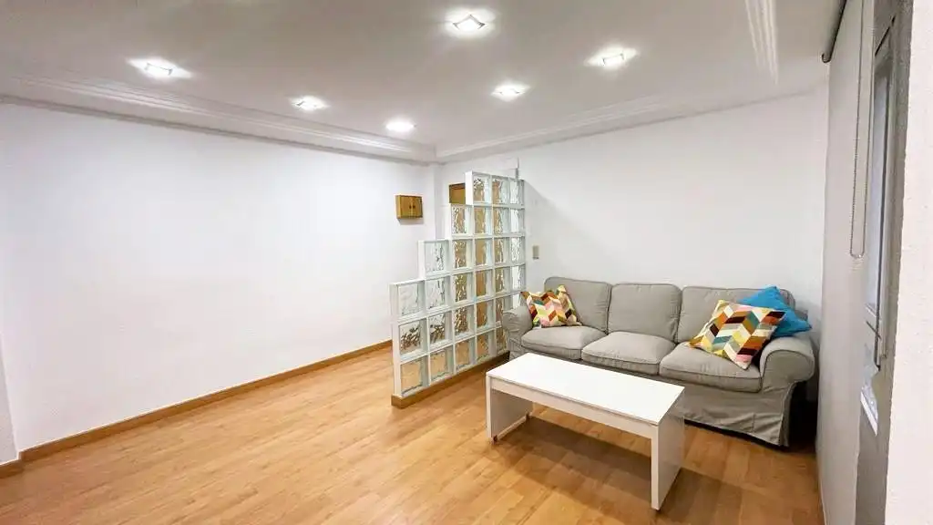 Sala de estar de Piso para compartir en Elche / Elx con Aire acondicionado y Amueblado