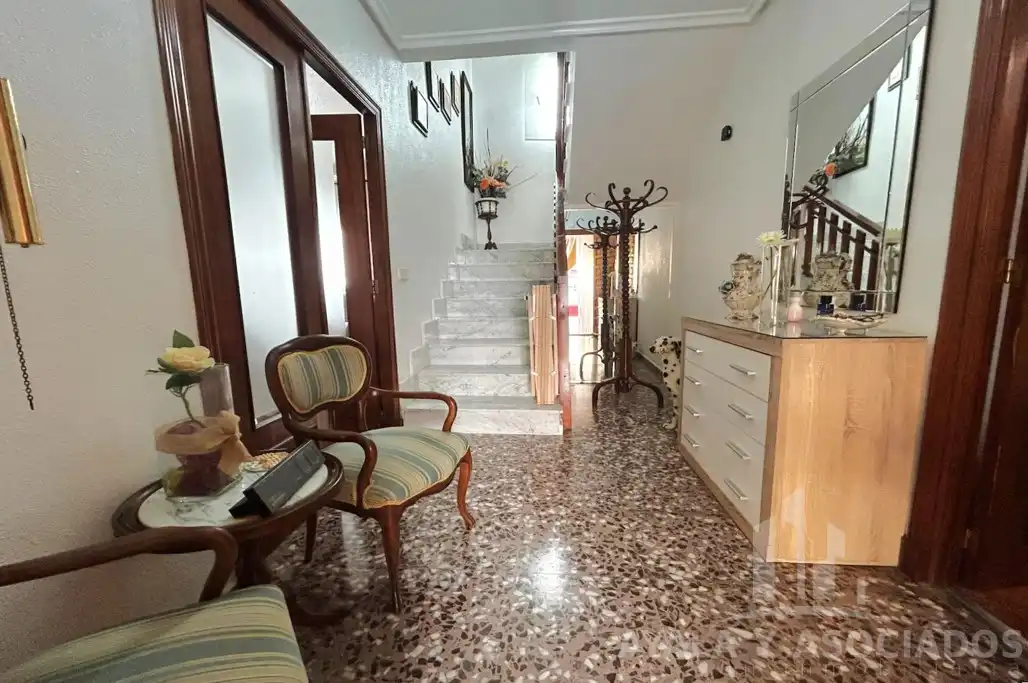 Casa adosada en venta en La Magdalena - Molinos Marfagones