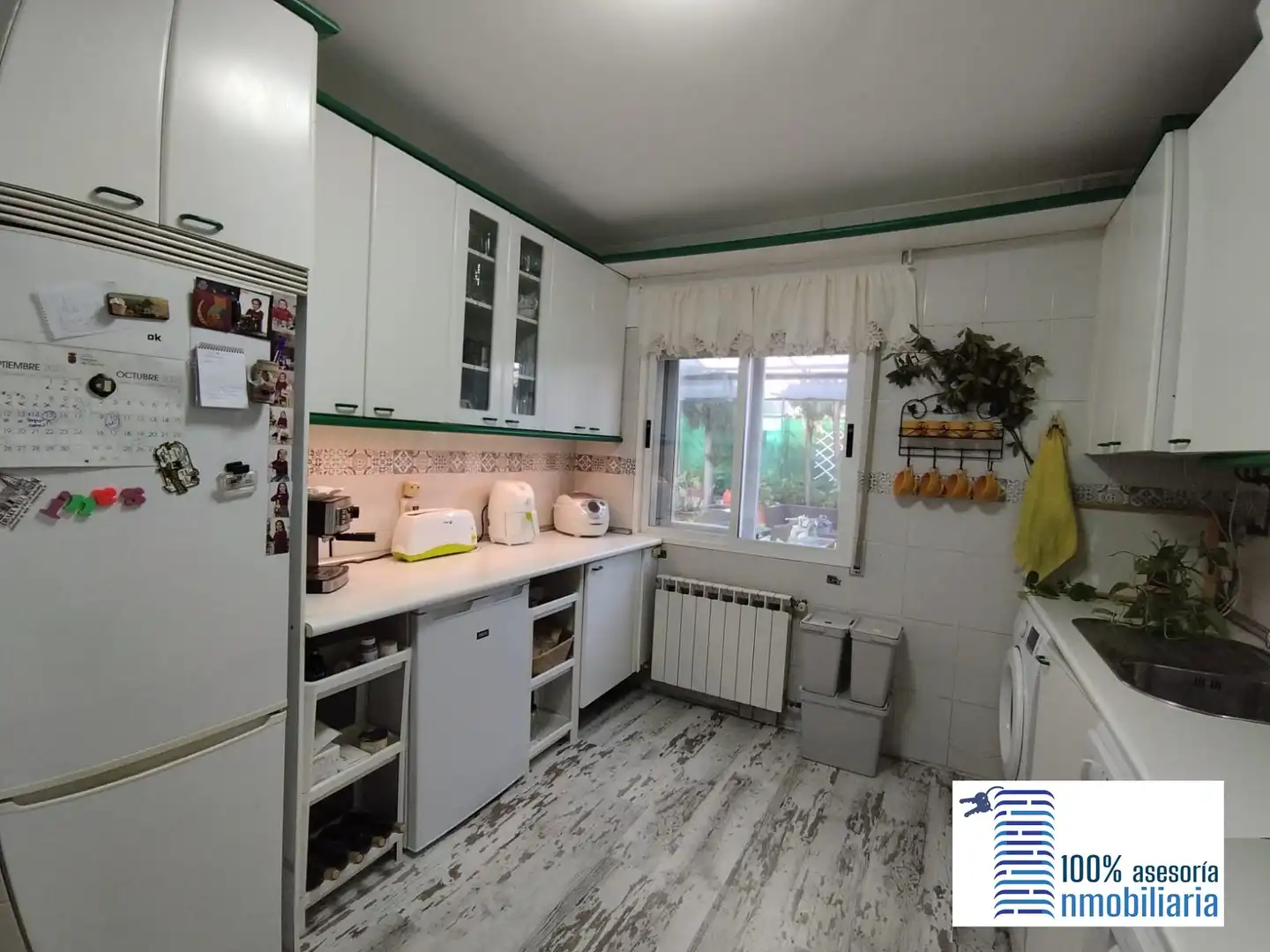 Cocina de Casa adosada en venta en Perales de Tajuña con Aire acondicionado, Calefacción y Jardín privado