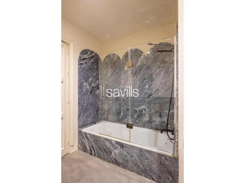 Bathroom of Apartments for sale in Sevilla