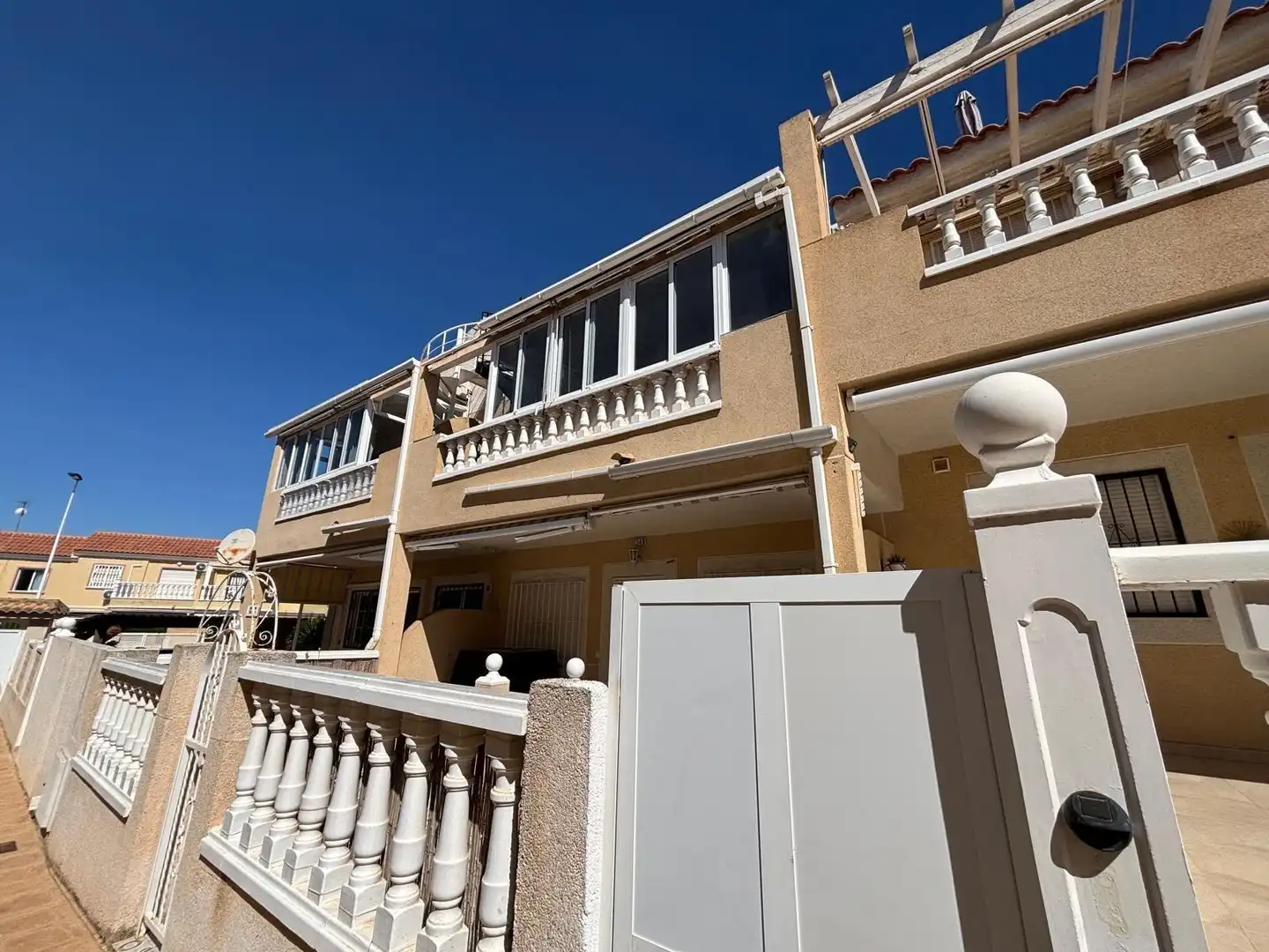 Exterior view of Houses for sale in Torrevieja  with Community pool