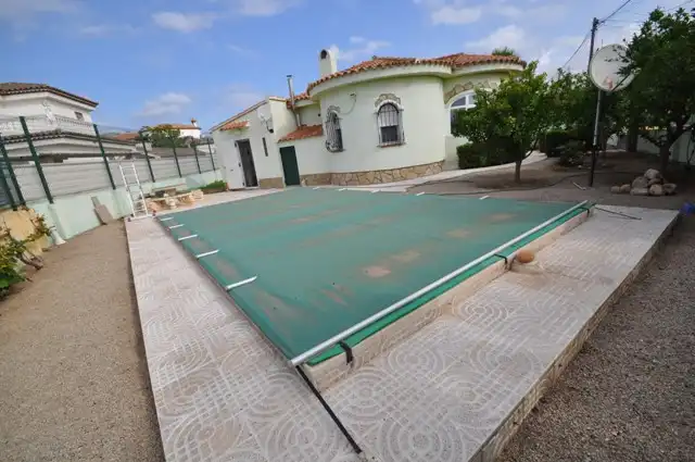 Houses for sale in Platja de Mont-roig, Mont-roig del Camp