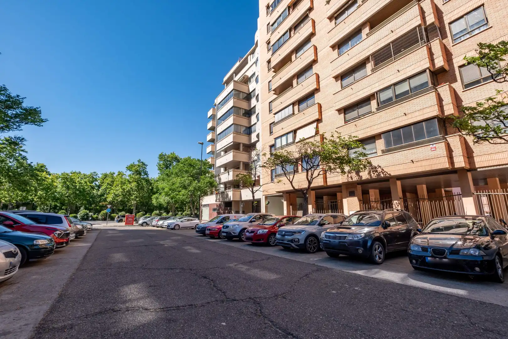 Exterior view of Flat for sale in Zaragoza  with Air Conditioner, Heating and Parquet flooring