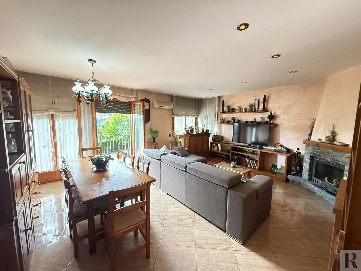 Casa adosada en venta en Avinguda Francesc Macià, Avià