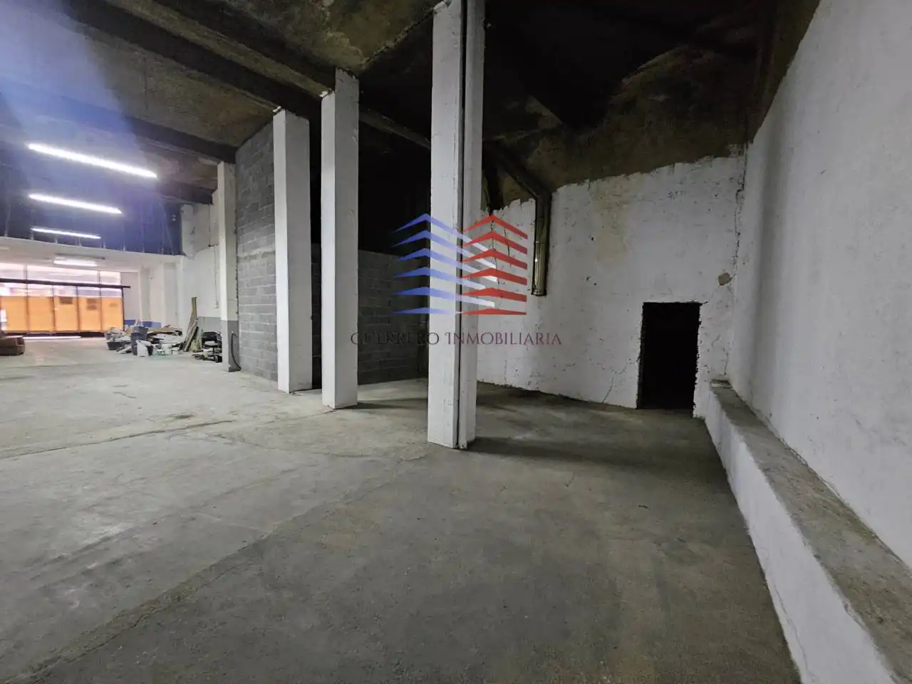 Premises for rent in Ourense Capital   with Alarm