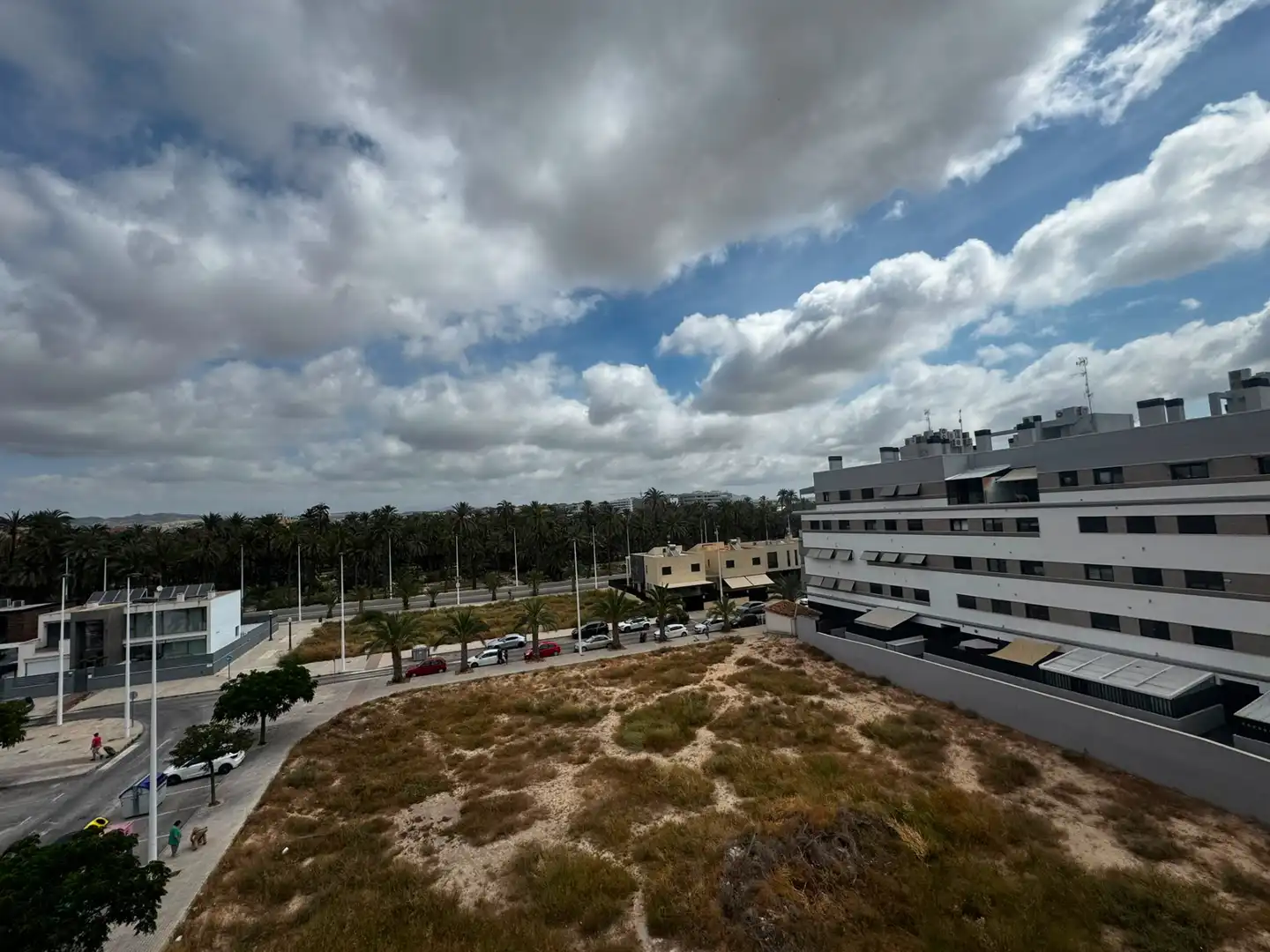 Vista exterior de Pis de lloguer en Elche / Elx amb Terrassa, Traster i Moblat