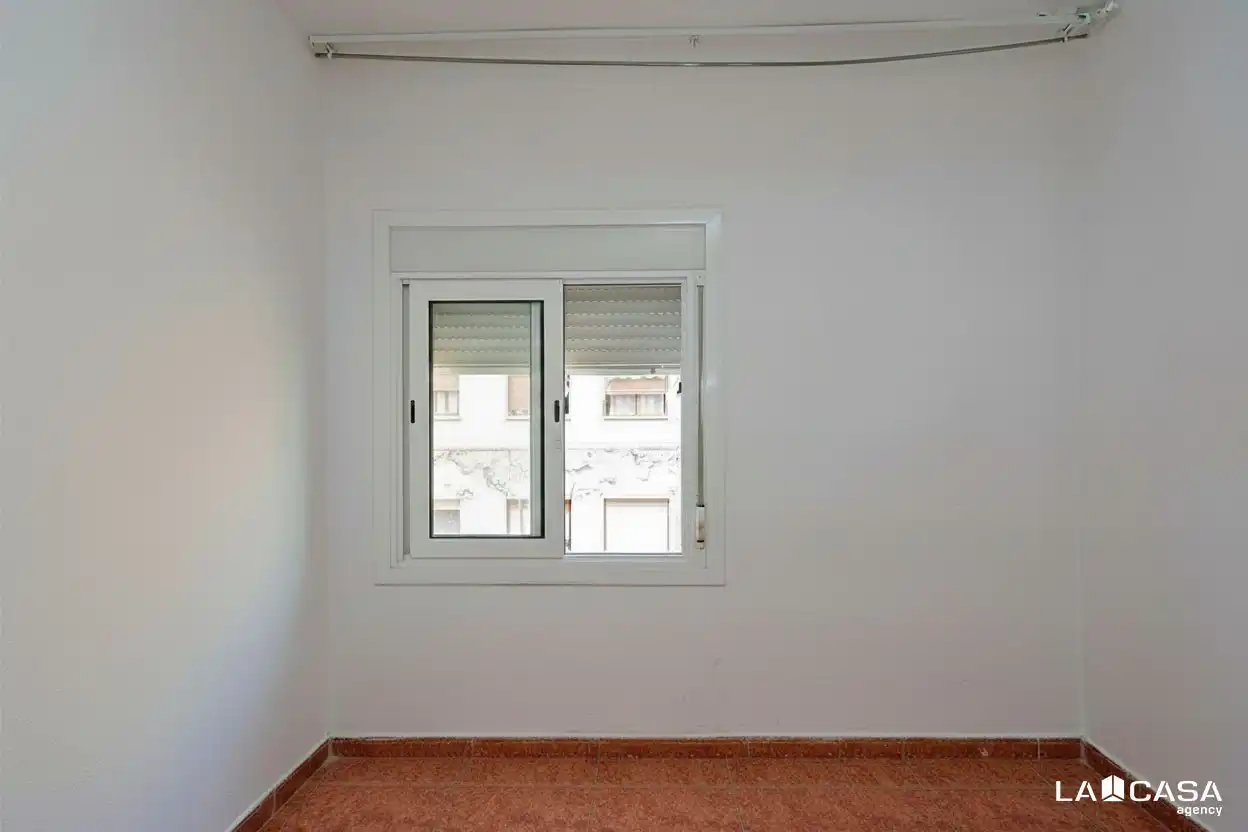 Flat for sale in L'Hospitalet de Llobregat