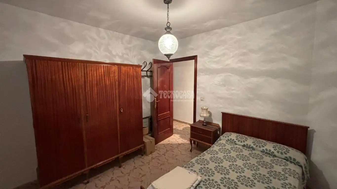 Habitación de Piso en venta en Jaén con Balcón