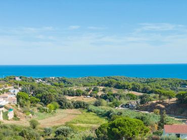 Villa avec balcon à vendre à Sant Cebrià de Vallalta