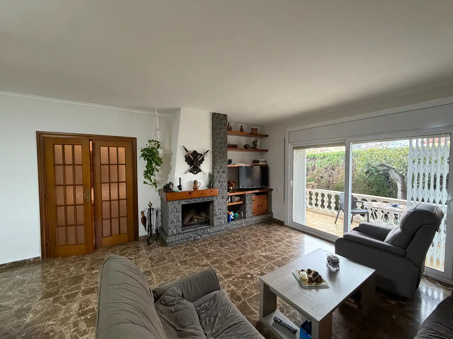 Sala de estar de Casa o chalet en venta en Barberà del Vallès con Aire acondicionado, Calefacción y Jardín privado