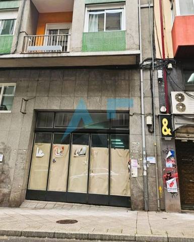 Local comercial en Alquiler en Avenida da Habana en Centro