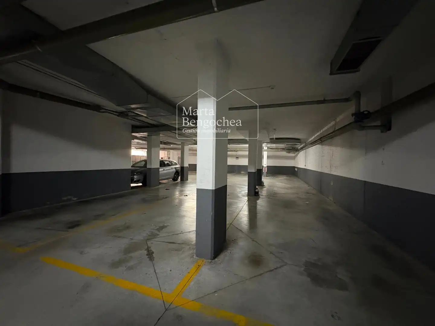 Parkplatz von Garage zum Verkauf in Vitoria - Gasteiz
