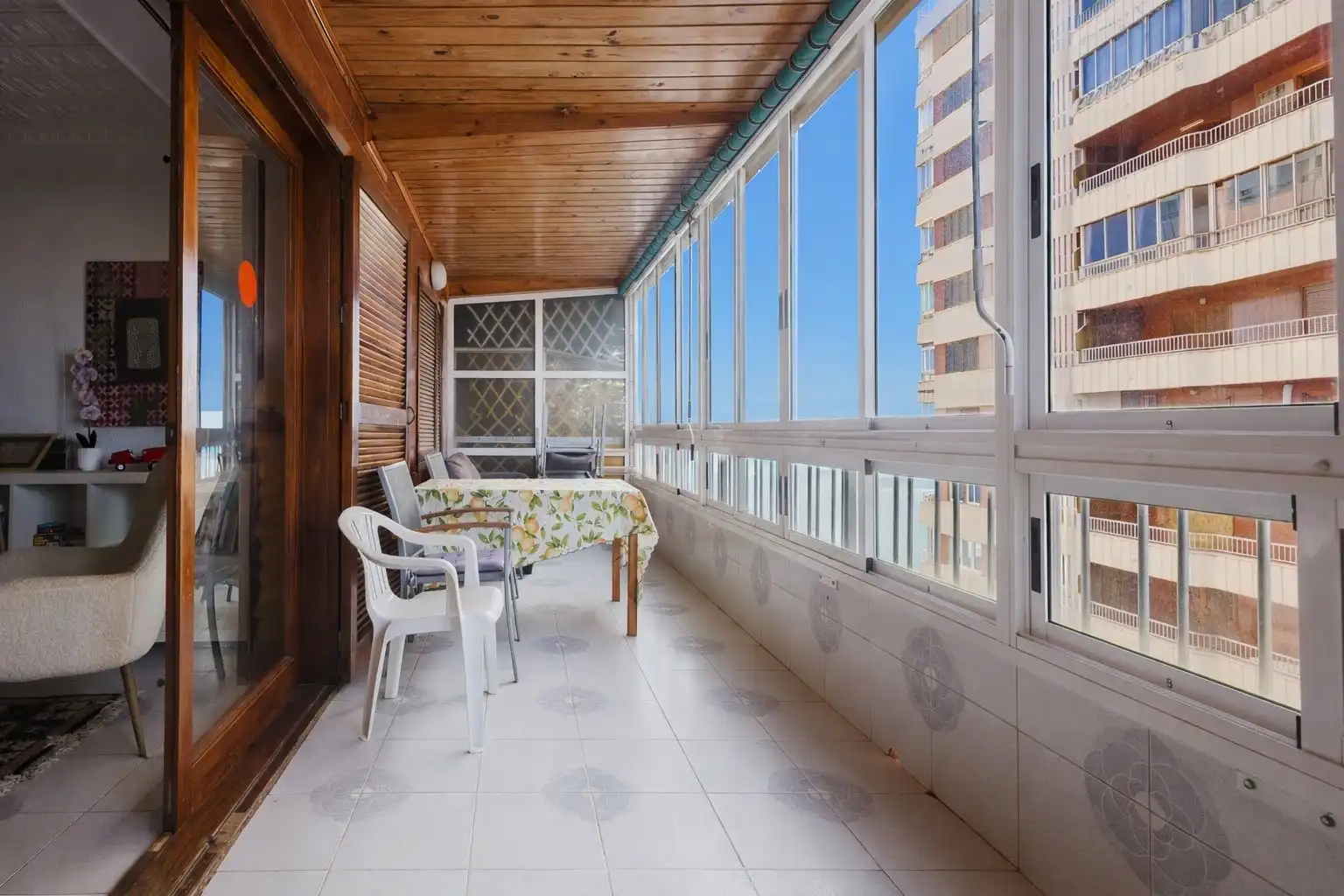 Terraza de Apartamento en venta en Torrevieja con Aire acondicionado, Terraza y Piscina comunitaria