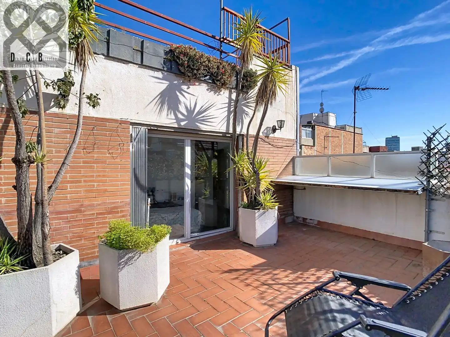 Terrasse von Dachboden zum Verkauf in Barcelona mit Heizung und Terrasse