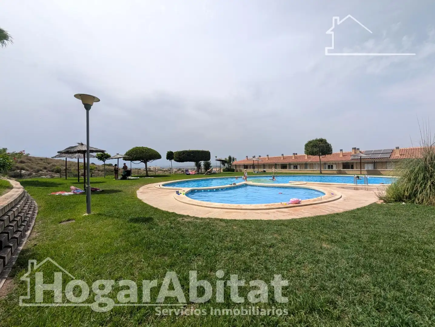 Jardí de Pis en venda en Santa Pola amb Aire condicionat, Calefacció i Moblat