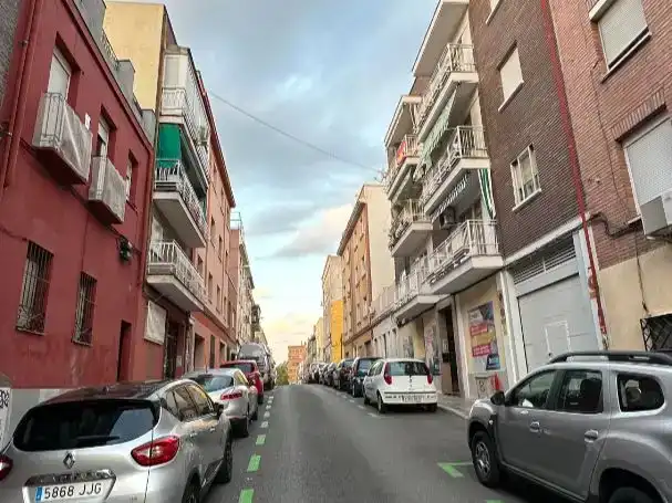 Vista exterior de Piso en venta en  Madrid Capital con Aire acondicionado