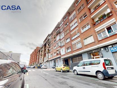 Exterior view of Flat for sale in Bilbao   with Balcony