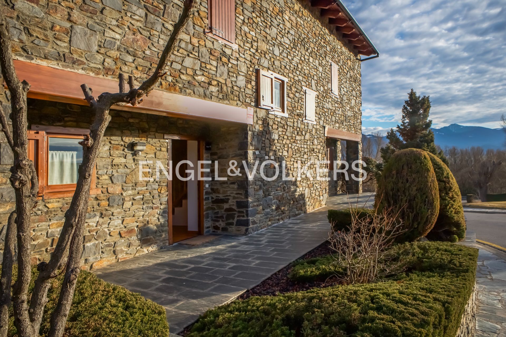 Exterior view of Single-family semi-detached for sale in Ger  with Heating, Private garden and Parquet flooring