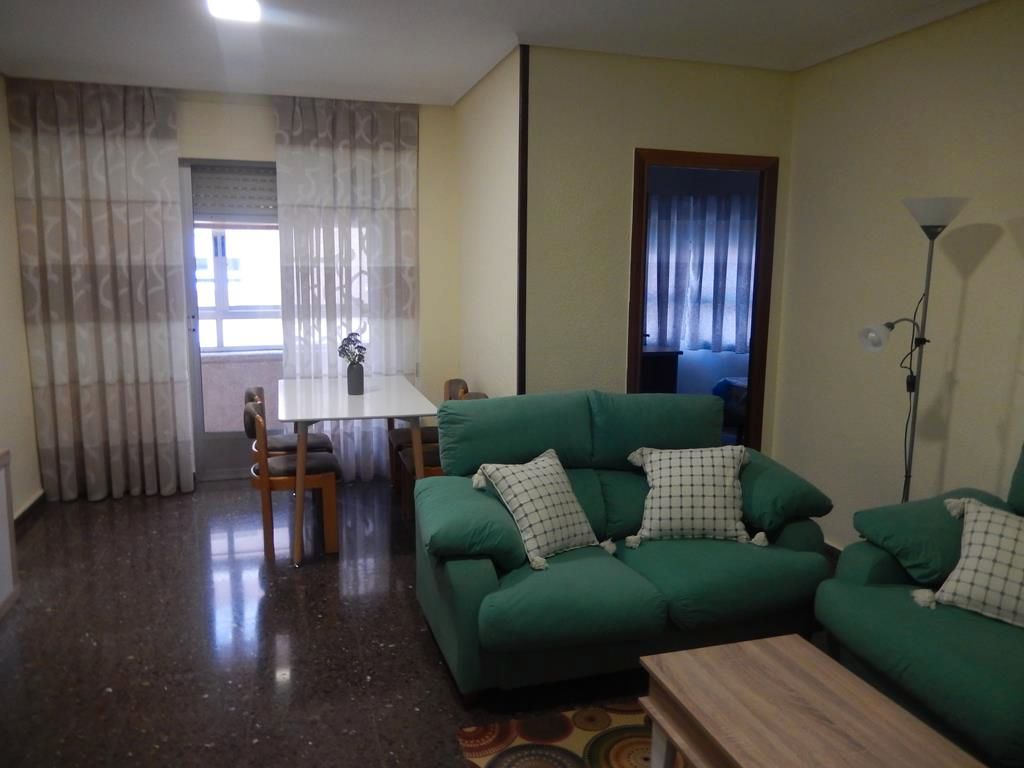 Flat to rent in Calle Francisco Javier de Moya, 78, Hospital